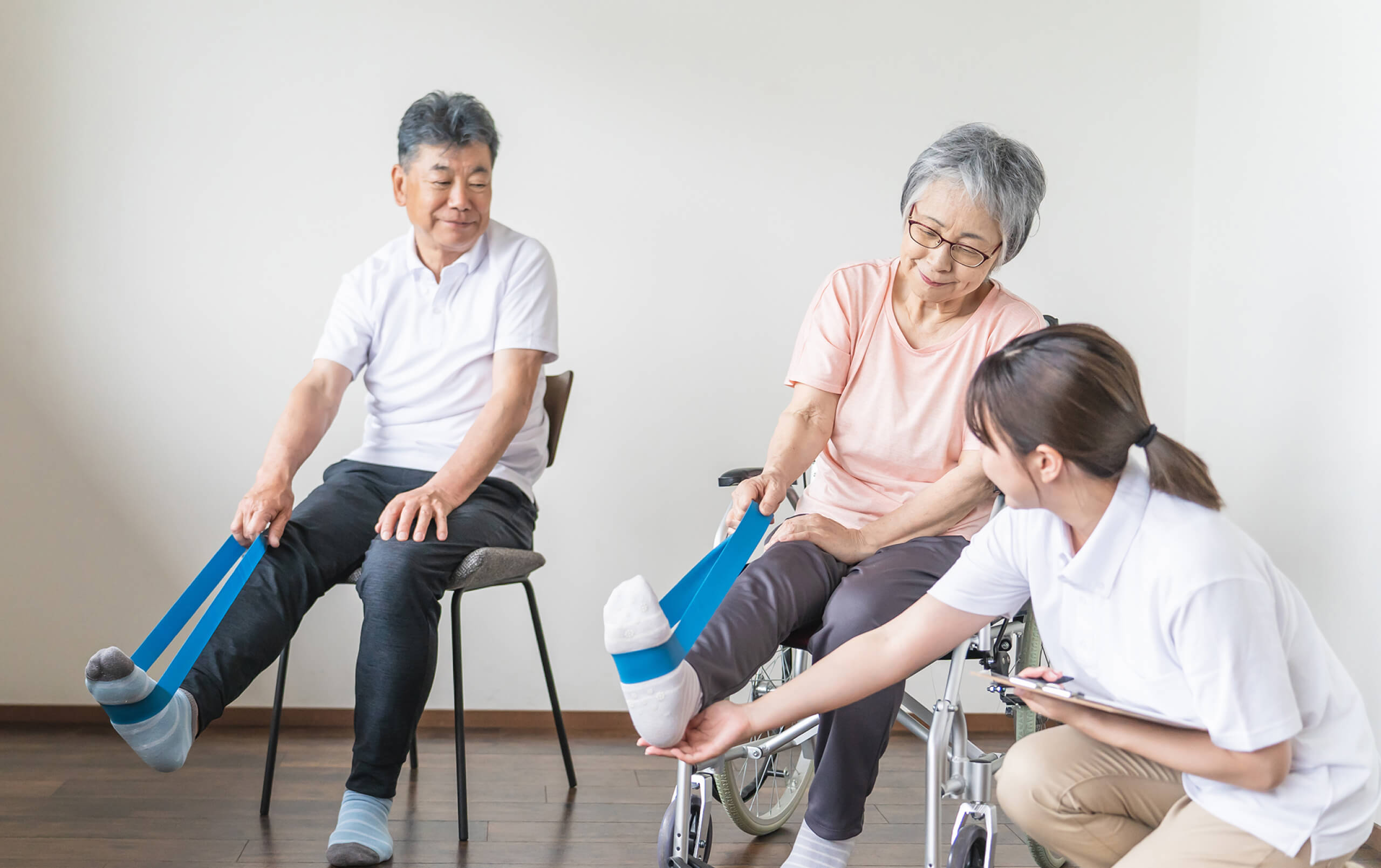 要介護の認定を受けた高齢者向け介護保険サービス【リハビリ特化型デイサービス】